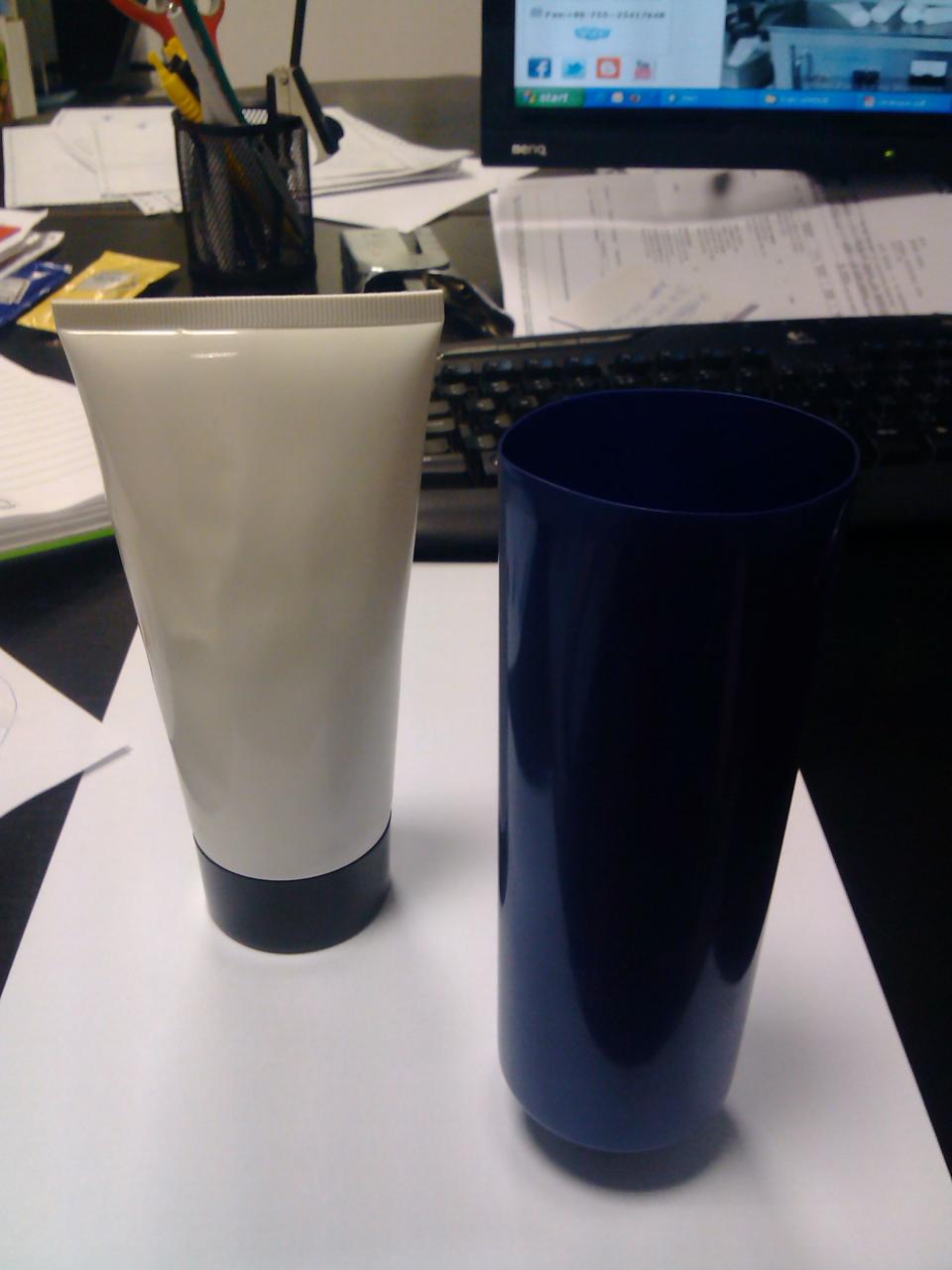 ultrasonic tubes sealing machine samples for tubes Marina Dimitrov Makinë për mbylljen e tubave me ultratinguj.jpg