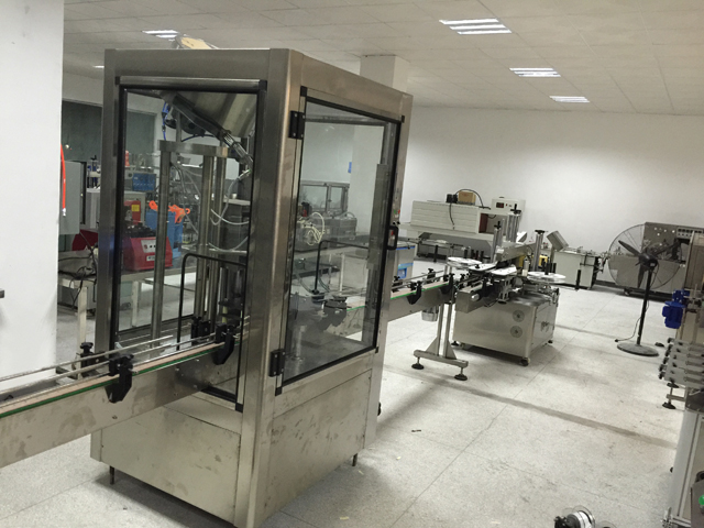 linjë kapëse e makinës së etiketimit.jpg