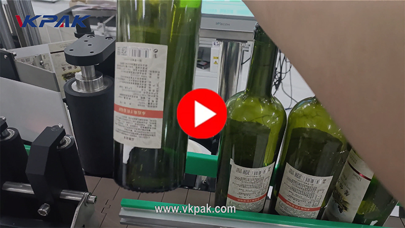 Makinë për etiketimin e shisheve të verës