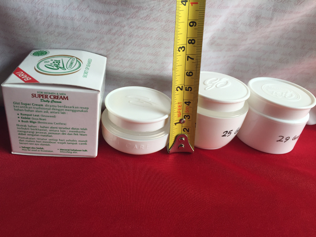 pajisje për mbulimin e kavanozëve.jpg