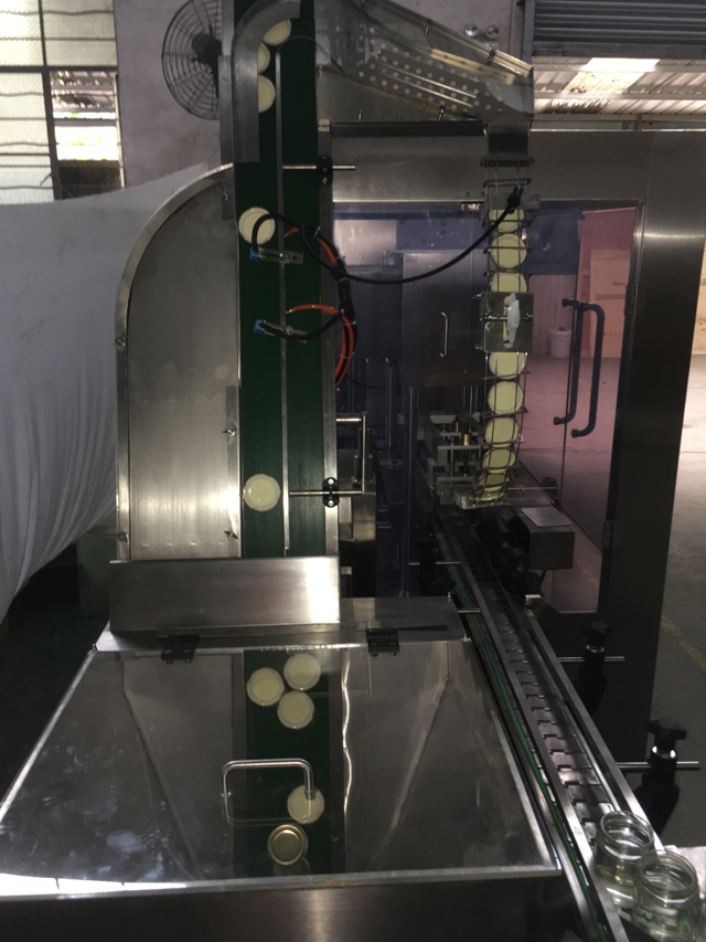 procesi i mbylljes së kavanozëve me vakum.JPG