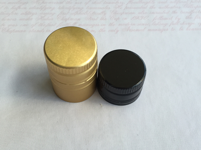 screw caps kapele metalike.jpg