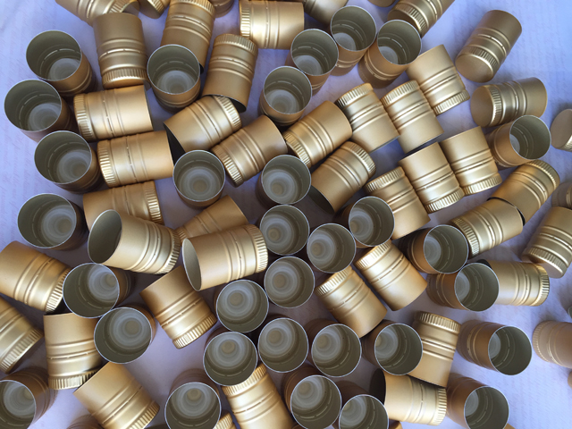 caps samples sent from usa customer for capping machine tapa alumini.jpg