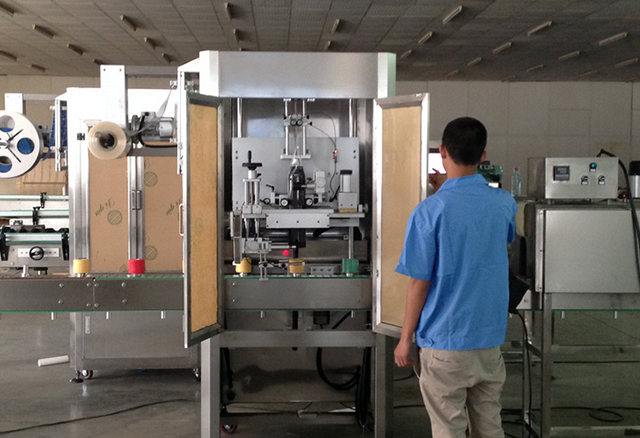 etiketuesi me mëngë shiriti.jpg