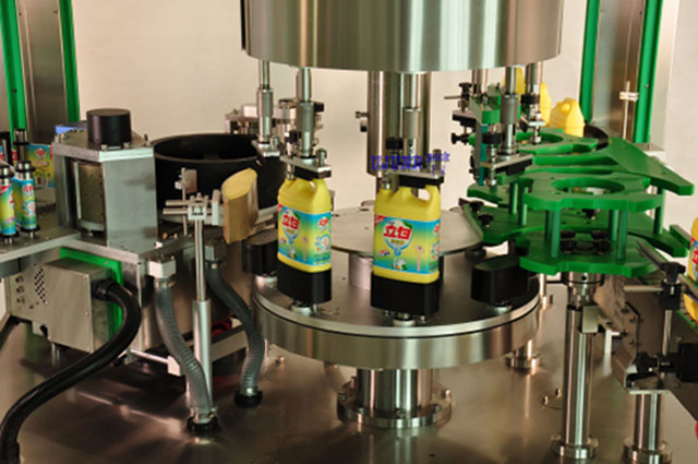 etiketuesi me shkrirje te nxehte.jpg