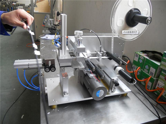 standard exporting packing for customer këllëf paketimi druri për tunel tkurrje.jpg