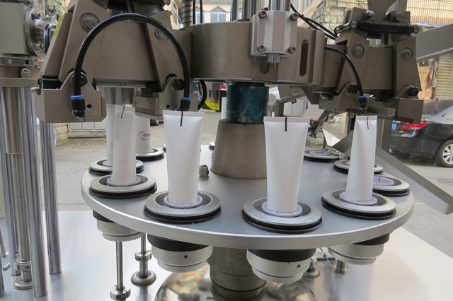 tub mbushës sealer line.jpg