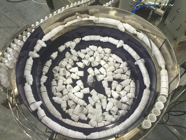 vibrator per mbushje te lengut.jpg