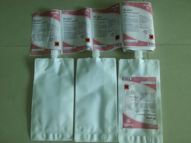 makina etiketimi qeseve gjysme automatike (4).jpg