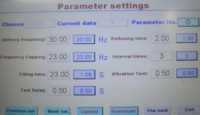 automated capping machine with touch screen controlling system Makinë për mbulim të ekranit me prekje.jpg