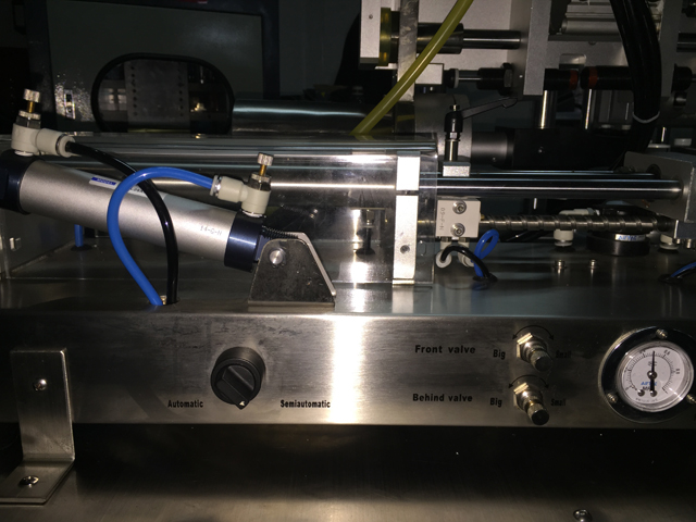 horizontal filling machine for filling process makinë mbushëse horizontale për tuba mbushës sealer.jpg