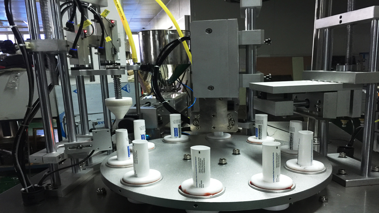 rotary filling sealing machine mbushje rrotulluese mbyllje tubash ultrasonike.jpg