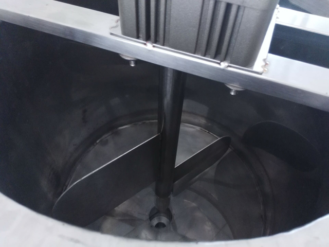 heating filling machines mbushja e temperaturës së përzierjes.jpg