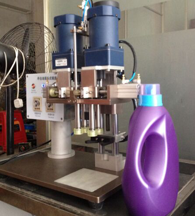 clear pictures for screw capping machinery Makineri me vidhos.jpg