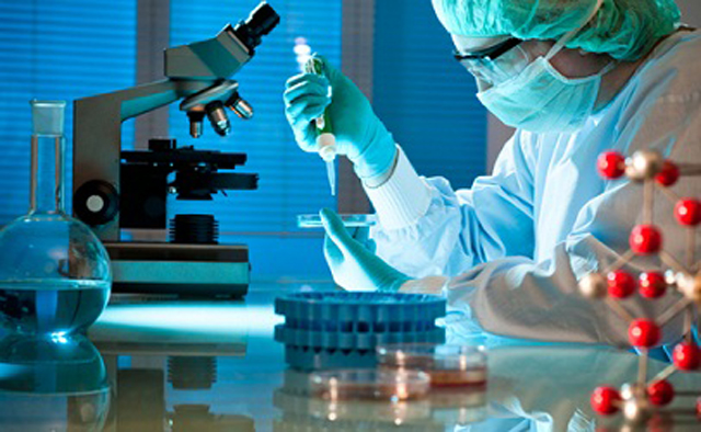 workers testing filling sealing samples laborator-testing-with-tubes-filler-sealer.jpg