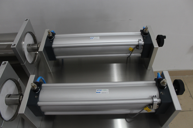 makineri mbushëse pneumatike.jpg