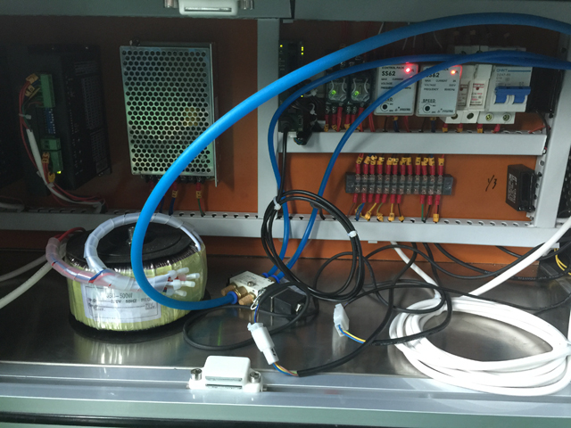 komponent elektrik për makineri etiketimi.jpg